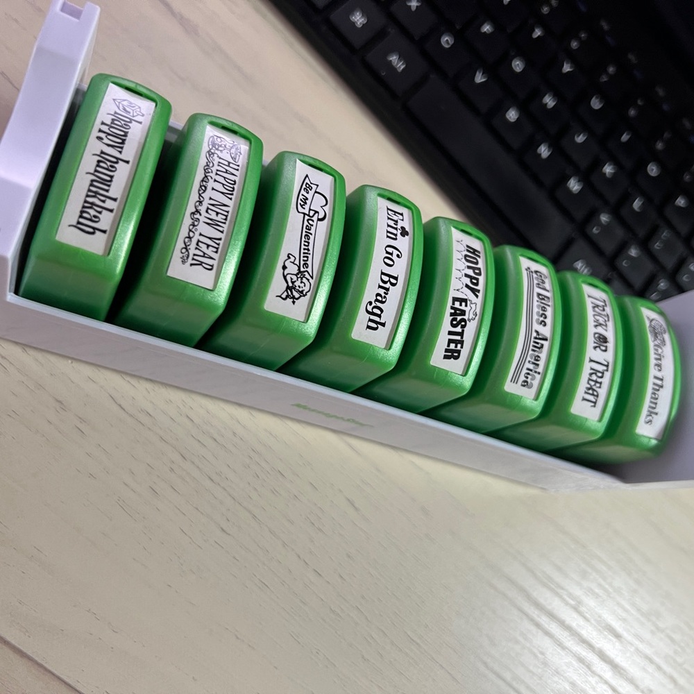 MessageStor Holiday Stamps with case